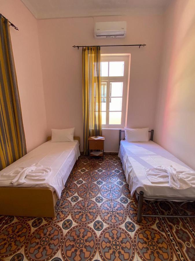 Shared House , Private Rooms With Garden Chania  Luaran gambar